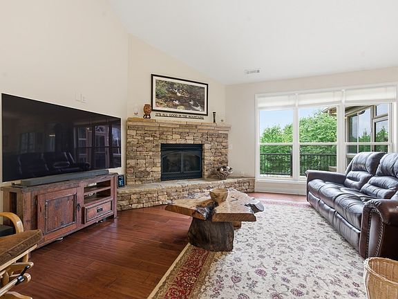 5th image of 503 Stekoih Hills Dr