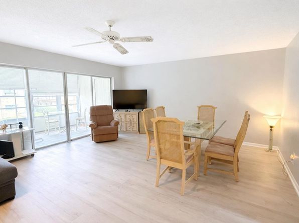 705 Lori Dr APT 209