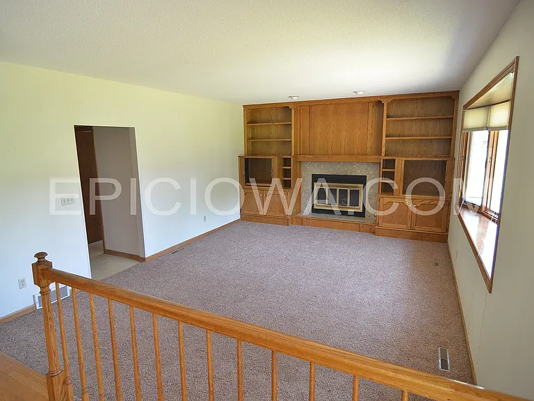 372 Willshire Ct NE — Photo 17