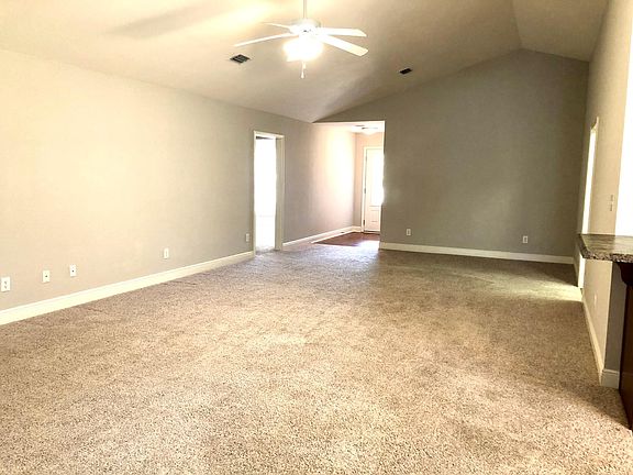 Vaulted ceiling!