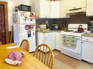 138 Holton St #2B, Brighton, MA 02135