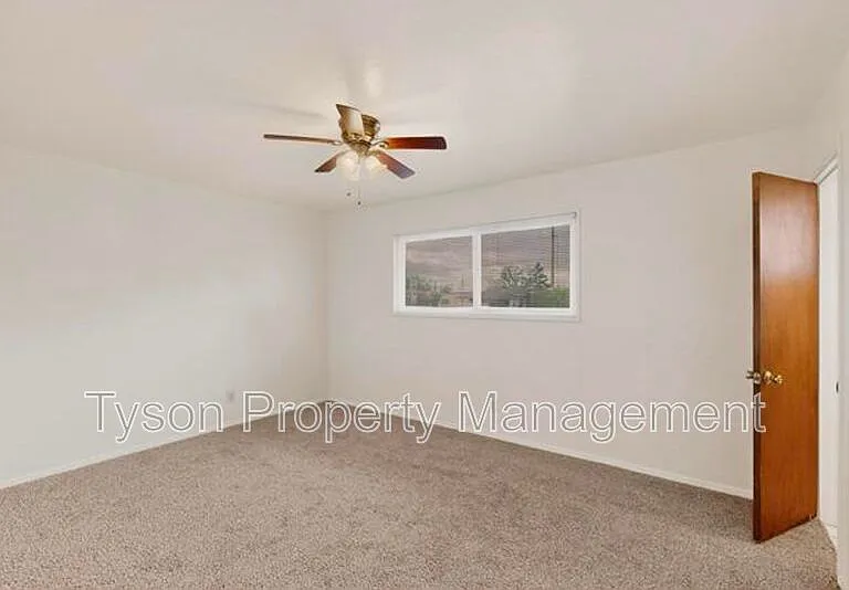 3503 Montclaire Dr NE — Photo 13