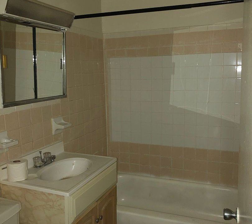 2nd image of 385 Harrison Ave APT A9
