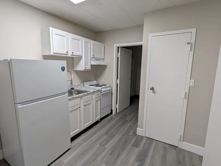 Franklin Park Apartments — Photo 57