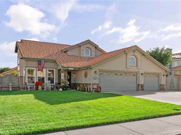 2431 W Calle Celeste Dr, Rialto, CA 92377