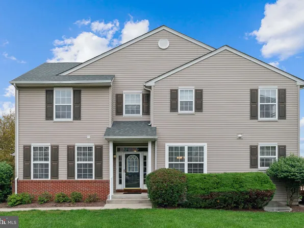 433 Nottingham Ln, Collegeville, PA 19426
