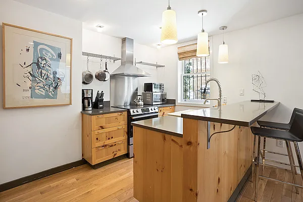 Sold by Compass | media 32