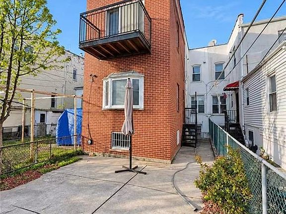 5th image of 1852 70th St