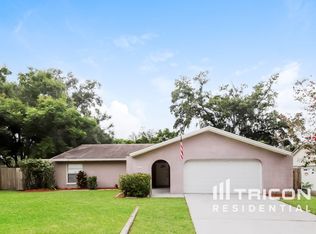 615 Forest Hills Dr, Brandon, FL 33510