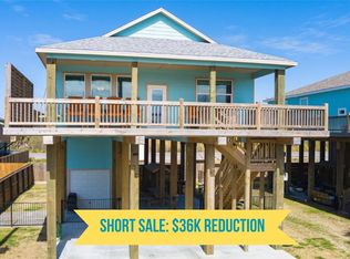 2565 Palm Dr, Crystal Beach, TX 77650
