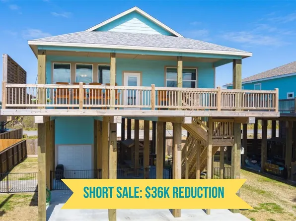 2565 Palm Dr, Crystal Beach, TX 77650