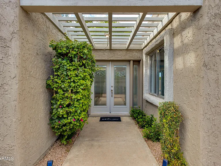 7645 N Via De Manana — Photo 10