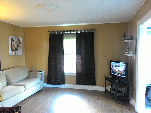 4th image of 4212 47th St