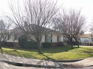 1700 W Elm St, Lodi, CA 95242