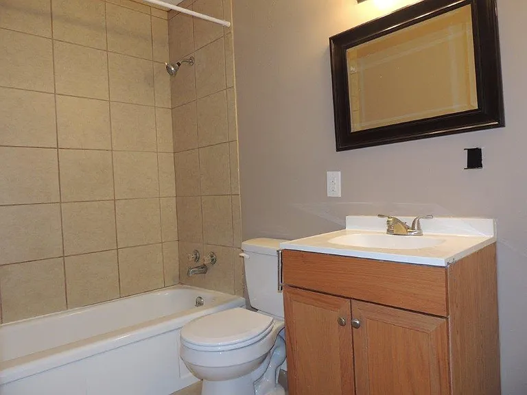 410 Snyder St — Photo 13