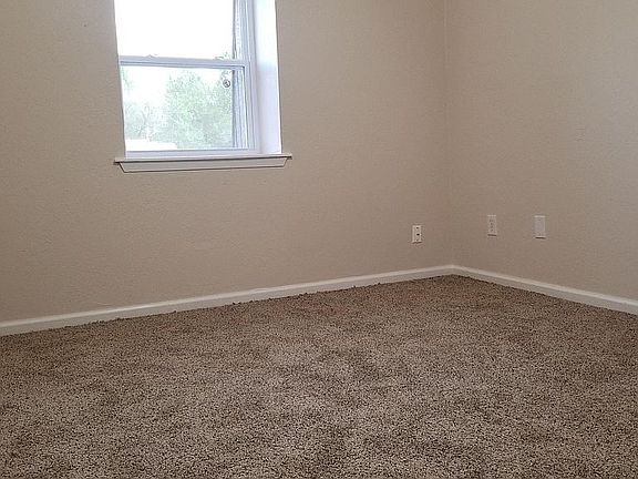5th image of 4082 NW 36th St