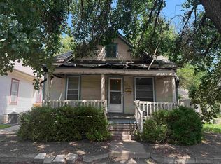 135 Baker St, Salina, KS 67401