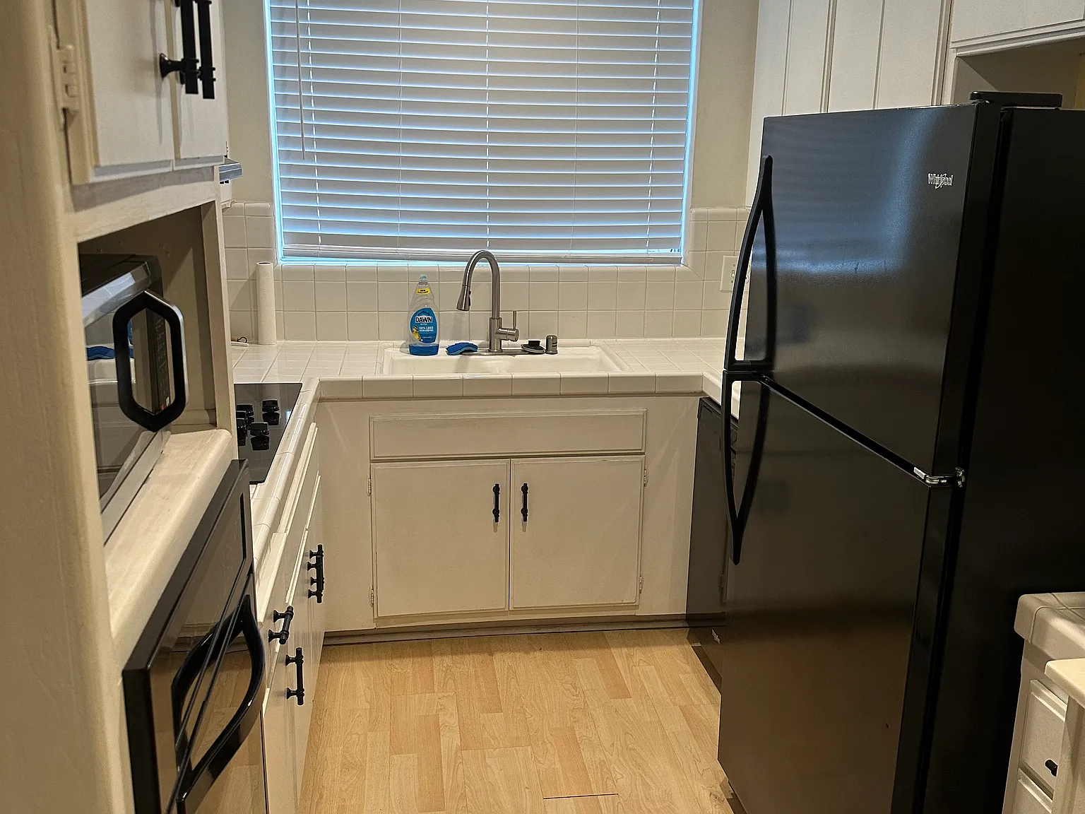 5429 Newcastle Ave — Photo 3