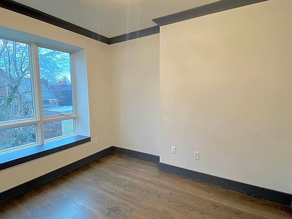 4th image of 1078 Bergen St #3B