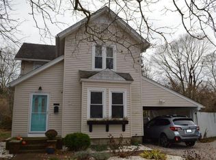 172 Robinson St, South Kingstown, RI 02879