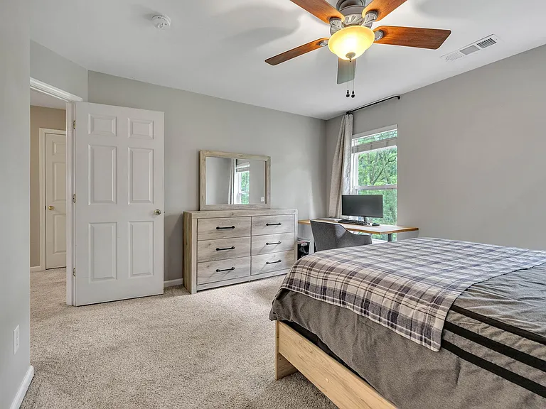 407 Normandy Cir — Photo 25