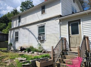 320 Biser St, Berkeley Springs, WV 25411