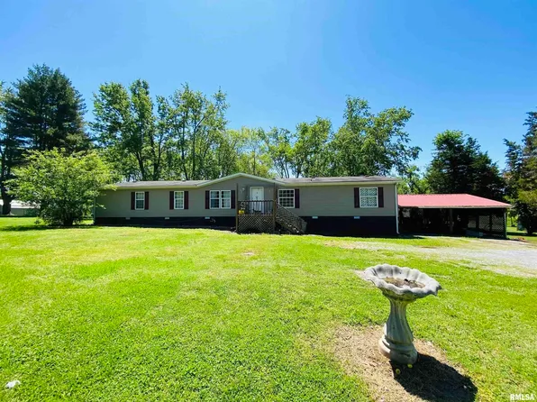 2413 North St, Harrisburg, IL 62946