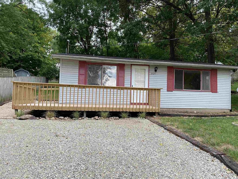 1st image of 3525 W Hill Dr