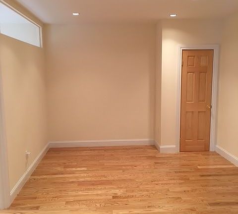 3rd image of 514 W 211th St APT 1I