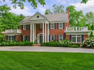 6141 Mission Dr, Mission Hills, KS 66208