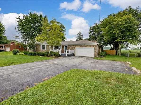 5419 Troy Rd, Springfield, OH 45502