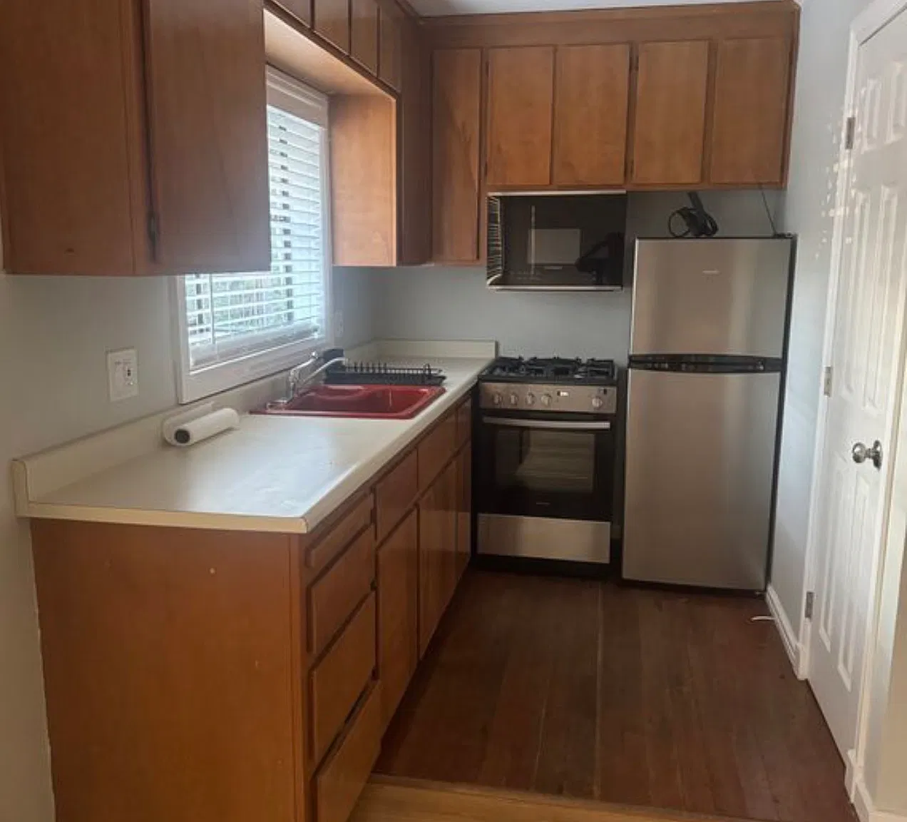 Studio, 240 sqft, $2,100 — Photo 1