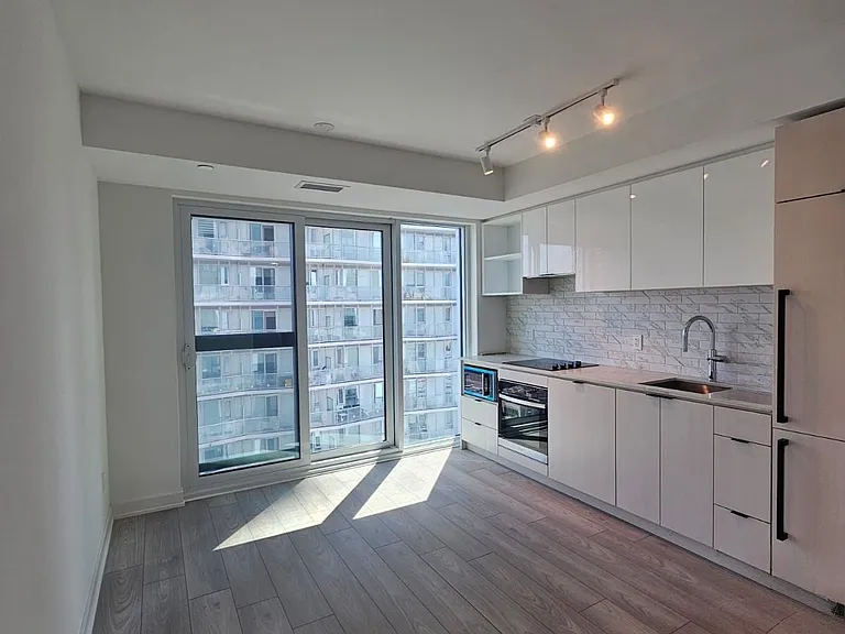 252 Church St #3006 — Photo 1