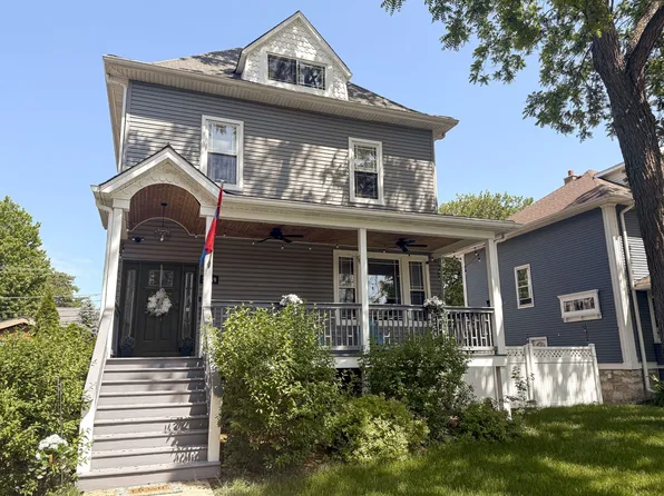 3239 Wesley Ave, Berwyn, IL 60402