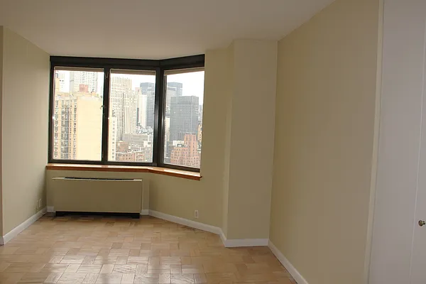 Rented by Noble Realty | media 12