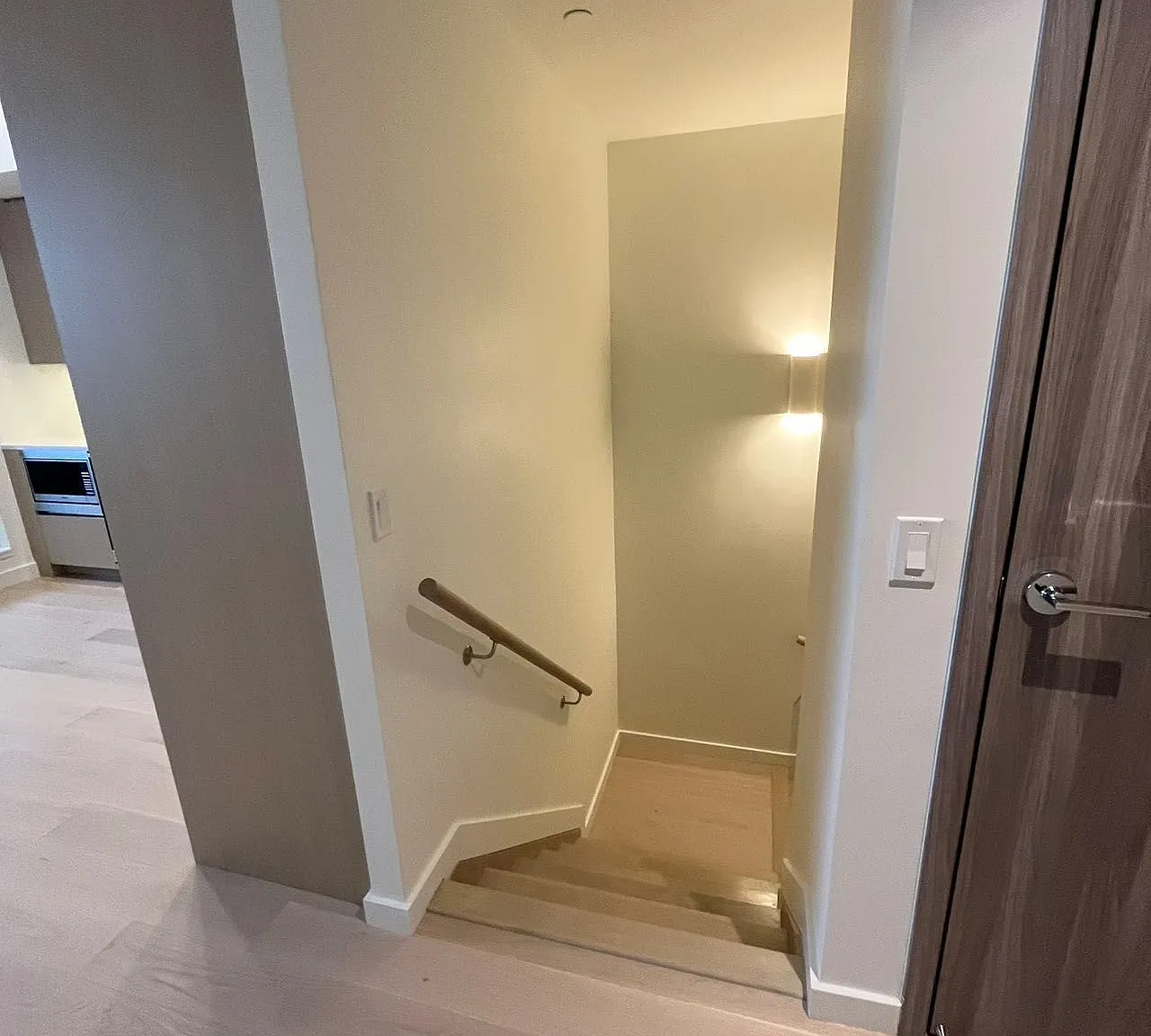 3 bed, $4,200 — Photo 4