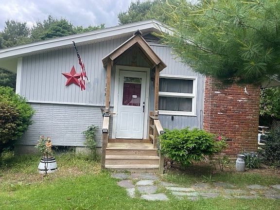 2nd image of 108 Lake Dr
