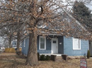632 W Mulberry St, Carlinville, IL 62626