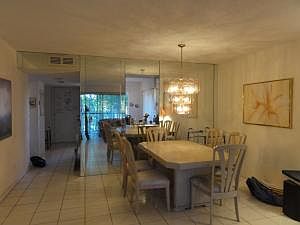 5th image of 7267 Huntington Ln APT 302