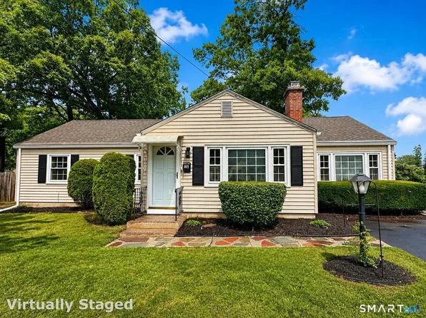 38 Fairfield Drive, Windsor Locks, CT 06096