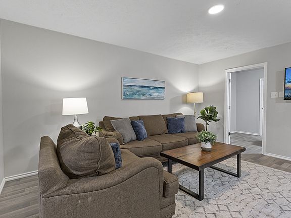 3rd image of 3745 N Hills Dr