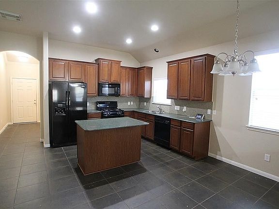 3rd image of 26407 Longview Creek Dr