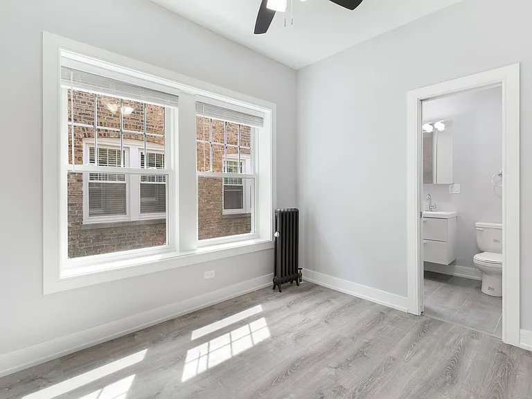 6035-6045 N Winthrop Ave #1055-1067 — Photo 86
