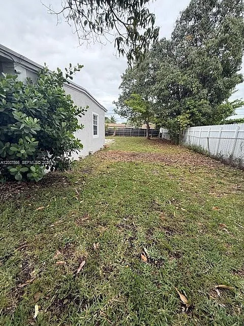 2 bed, 1.0 bath, $2,395 — Photo 2