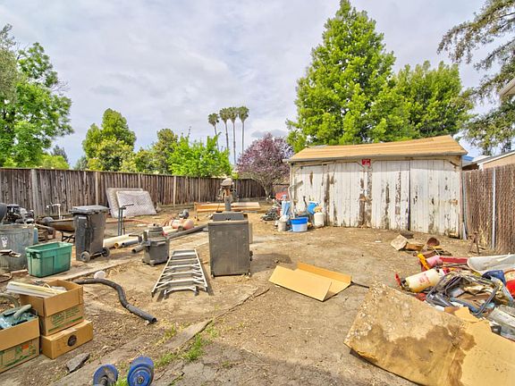 3rd image of 621 Minor Ave