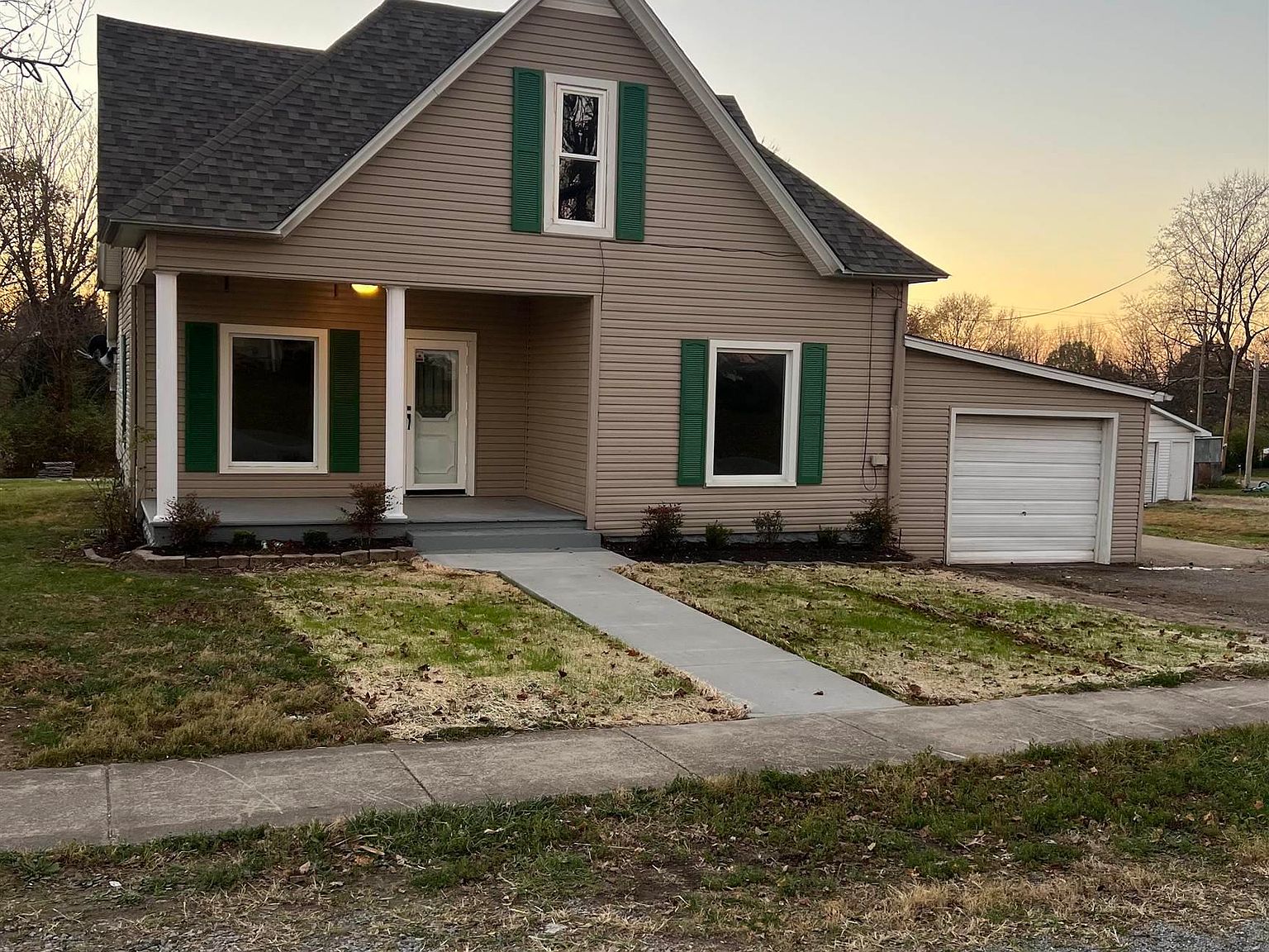 212 S Fly Ave, Goreville, IL 62939 Zillow