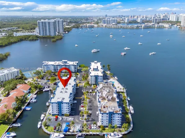 16565 NE 26th Ave APT 2B, North Miami Beach, FL 33160