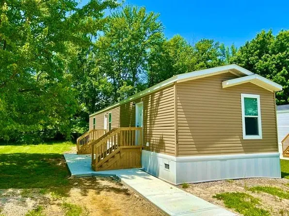 2113 N Hickory Cir W #2113, North Vernon, IN 47265