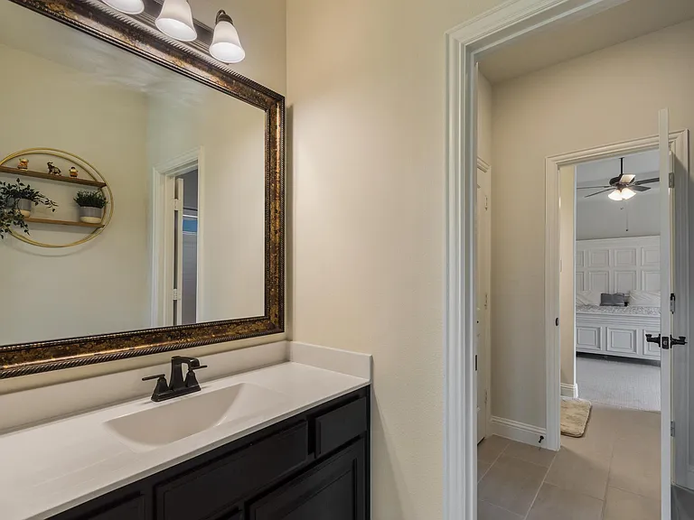 612 Ambergate Dr — Photo 31