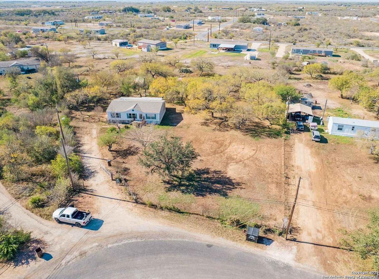284 county road 4637, Hondo, TX 78861 | Zillow
